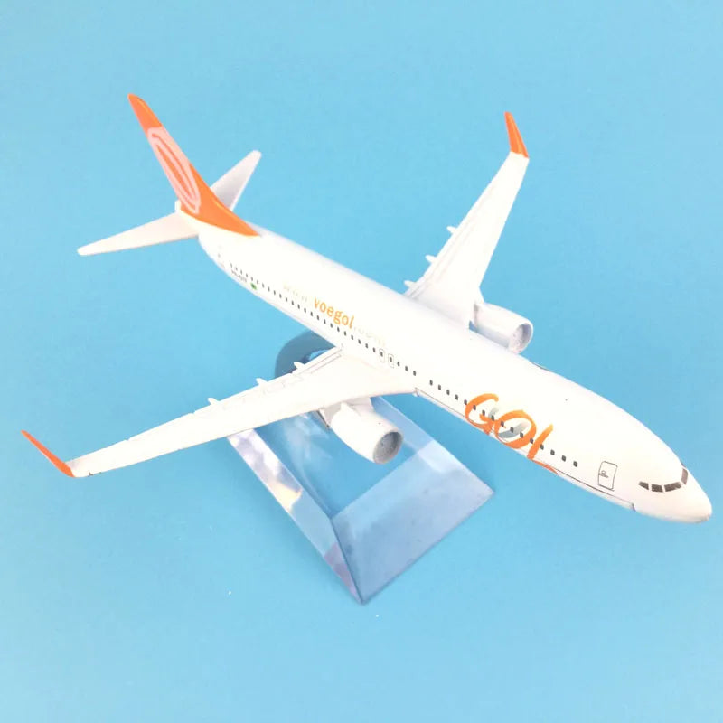 GOL Airlines Boeing 737-800 - Diecast Metal - Escala: 1/400