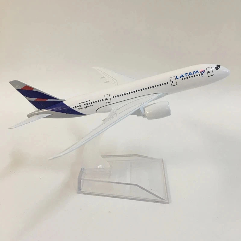 Modelo B787 Chile LATAM Airlines - Escala: 1:400 - 16 cm.