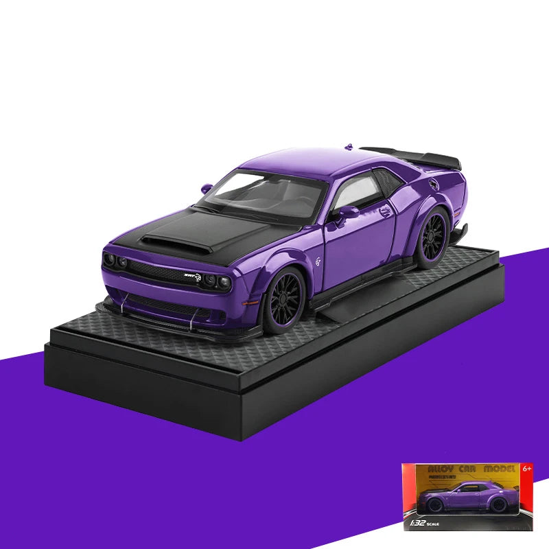 Dodge Challenger SRT Hellcat Redeye V8 - Modelo Diecast em Metal Fundido - Escala: 1:32.