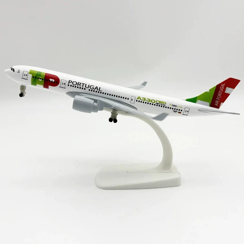 Airbus A330 TAP Portugal – Miniatura Die-Cast 20cm Alloy