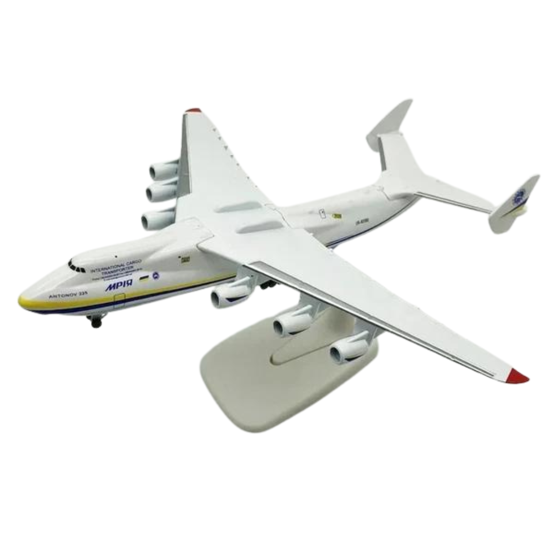 Antonov An-225 "Mriya" - Escala: 1/400