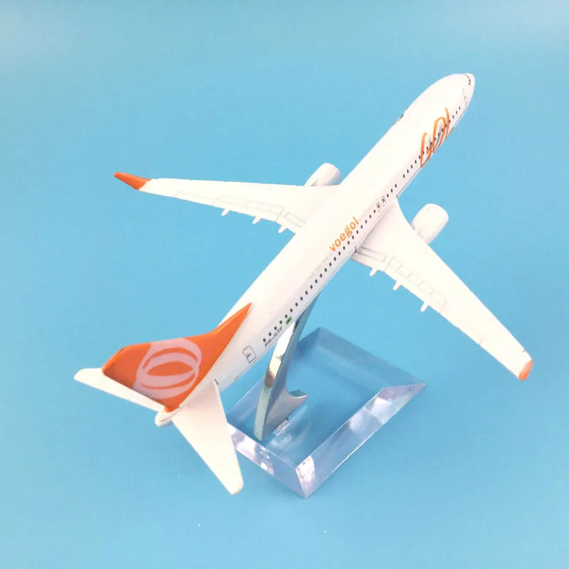 GOL Airlines Boeing 737-800 - Diecast Metal - Escala: 1/400