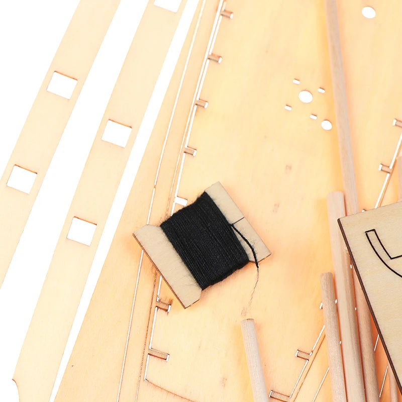 Veleiro De Madeira, Escala 1:100.