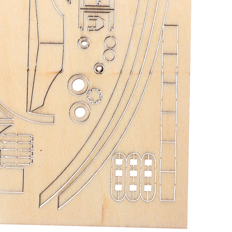 Veleiro De Madeira, Escala 1:100.