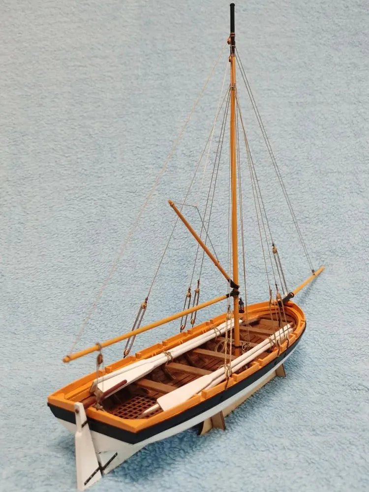 Modelo Clássico Skiff - Kit de Modelo Barco à Vela em Madeira – Escala 1:35
