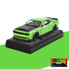 Dodge Challenger SRT Hellcat Redeye V8 - Modelo Diecast em Metal Fundido - Escala: 1:32.