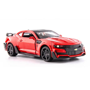 Camaro Escala: 1/32, Die Cast com 4 portas que abrem, Som, Luzes e Mecanismo de Retrocesso.