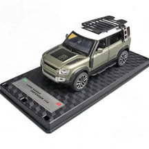 Land Rover Defender | Escala 1:32